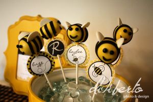 BayBee Cake Pops CU_sm.jpg